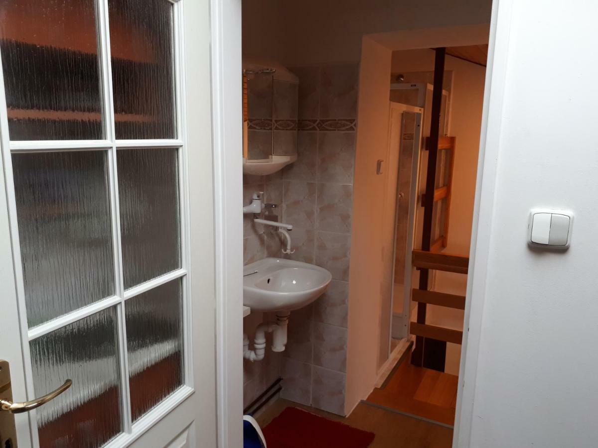 Privat - Melanie Appartement Vrchlabí Buitenkant foto